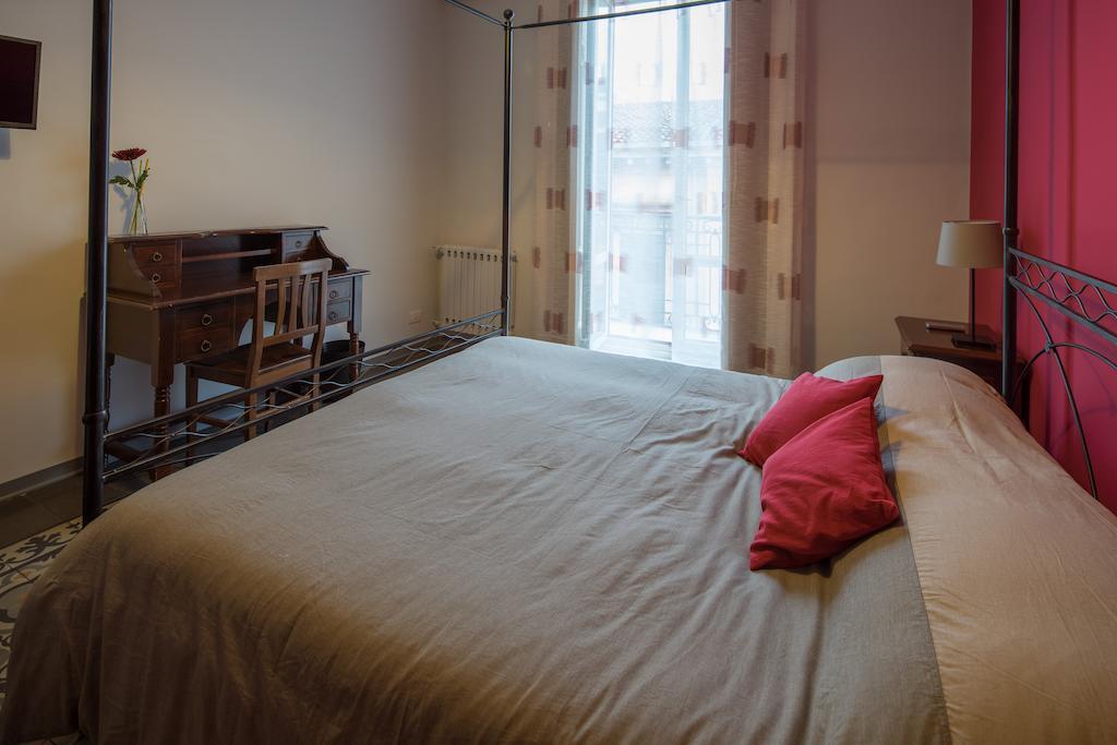 Bed and Breakfast Aida Katánie Exteriér fotografie